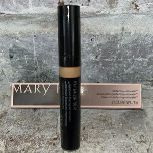 Mary Kay perfecting concealer - deep beige
